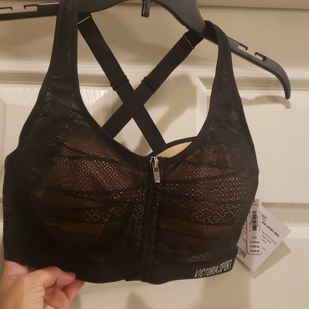 Victoria Sport sports bra